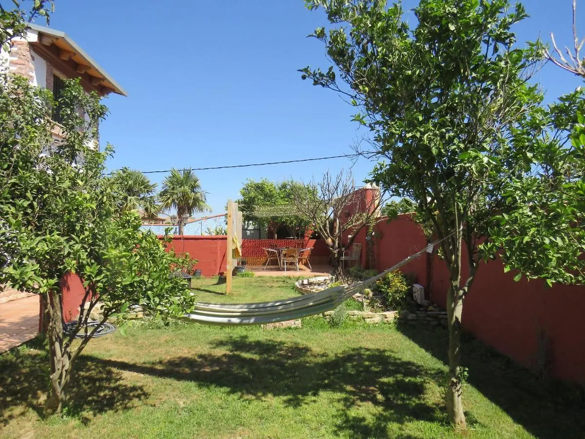 Guest house Higos Chumbos, Casa Rural Compartido Chiclana de la Frontera