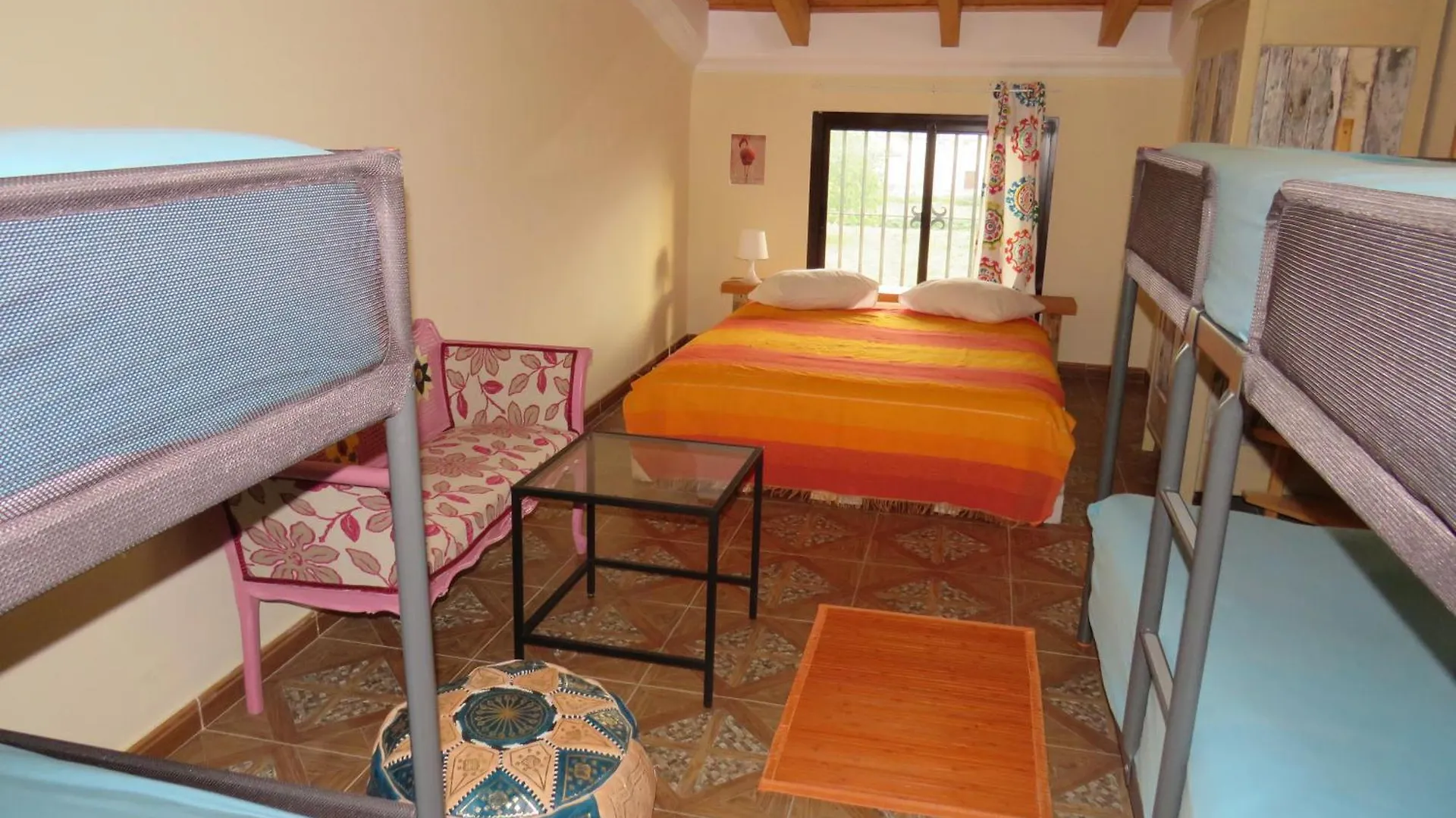 Guest house Higos Chumbos, Casa Rural Compartido Chiclana de la Frontera Spain